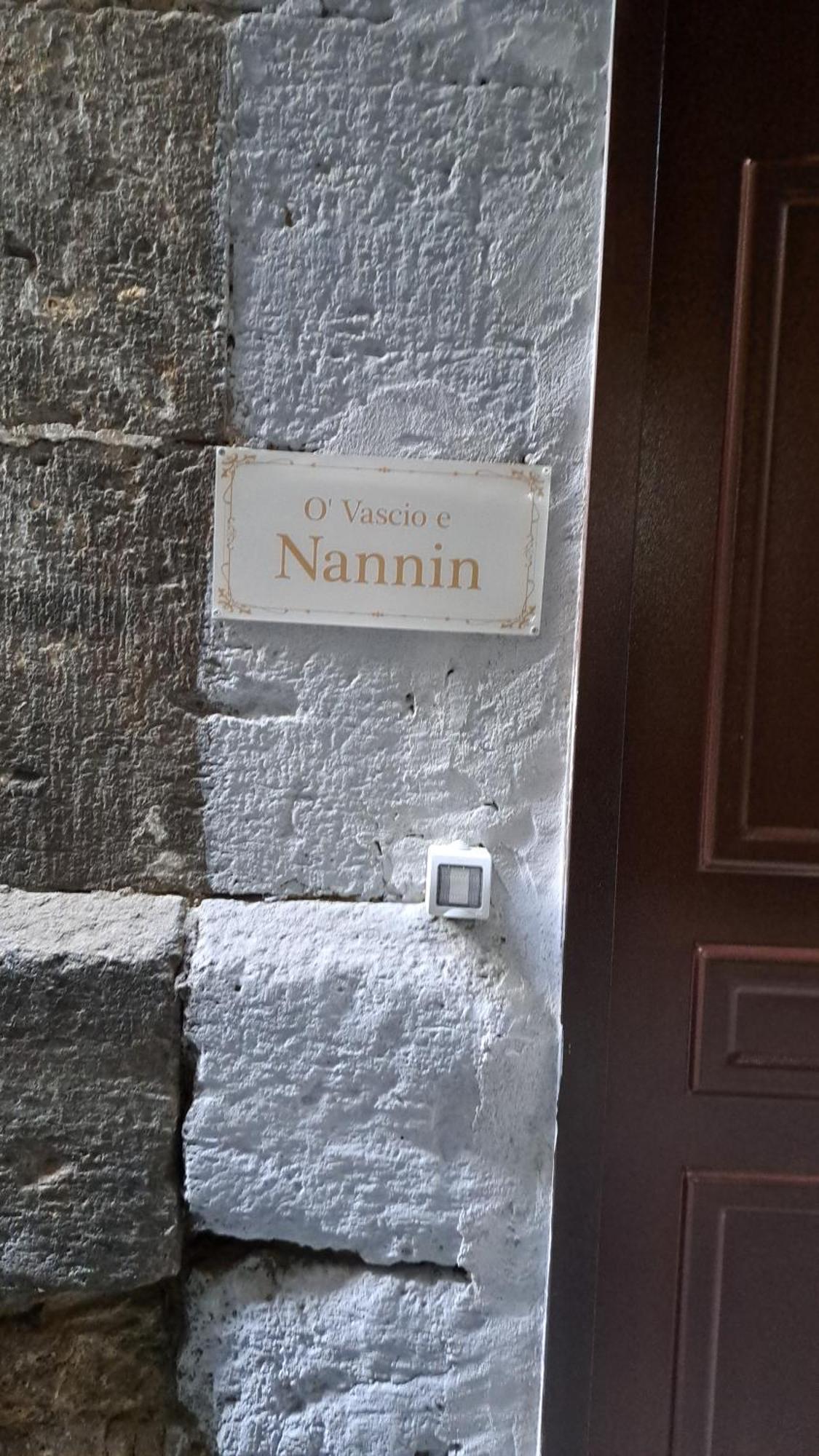 O Vascio E Nannin Apartment Naples Luaran gambar
